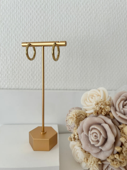 Boucles fleurs blanches