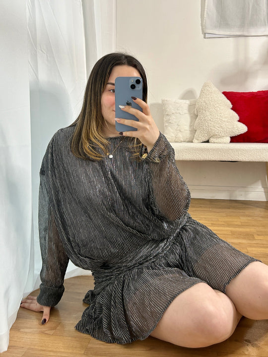 Robe courte drapée brillante