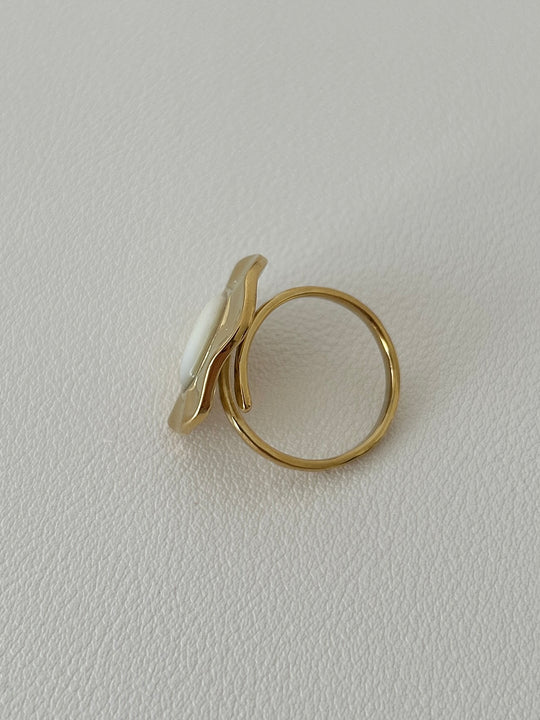 Bague pierre Blanche