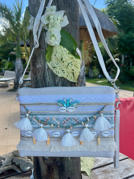 Pochette bohème bleue
